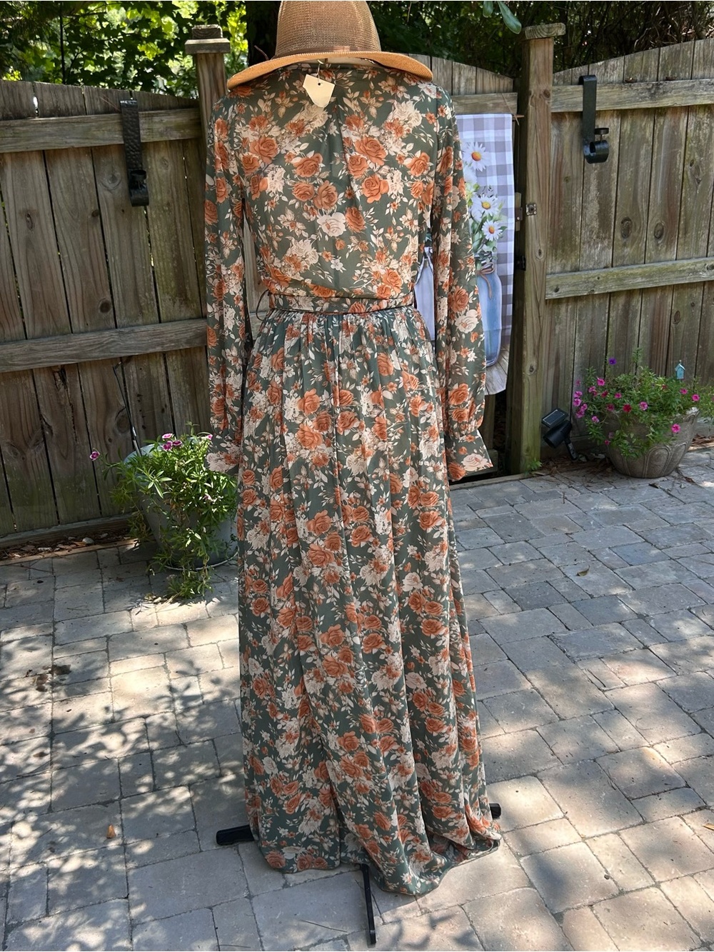 Floral Long-Sleeve Maxi Dress in Olive and Rust - Picture 6 of 6